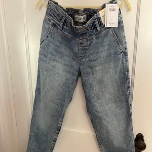Abercrombie girl’s high waisted jeans